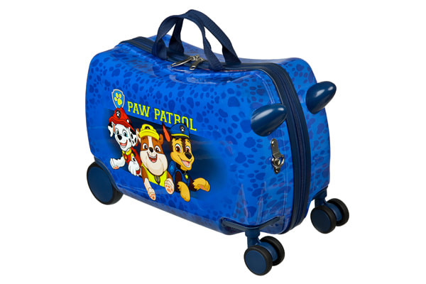 Vier wielen waarvan twee zwenkwielen